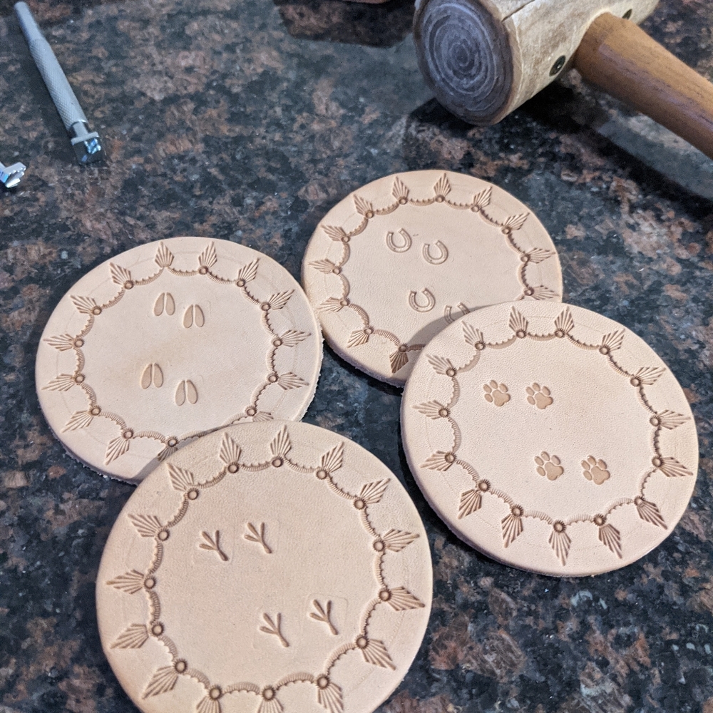 Leather coaster sets - Picture 5 of 6